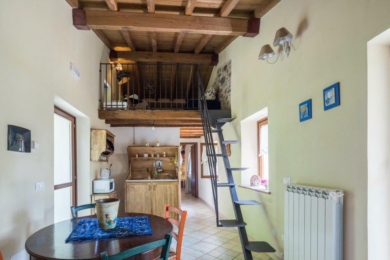 Agriturismo Di La Dall'Acqua Fivizzano Exterior foto